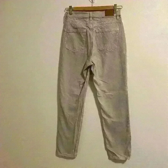 American Eagle Outfitters - Mom Straight  Jeans - Picture 2 of 2